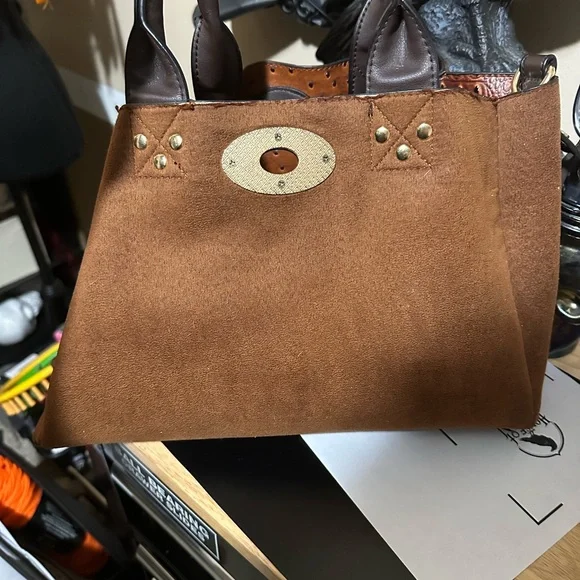 Elegant Brown Genuine Leather 3 pc Bag Set - Picture 9 of 12